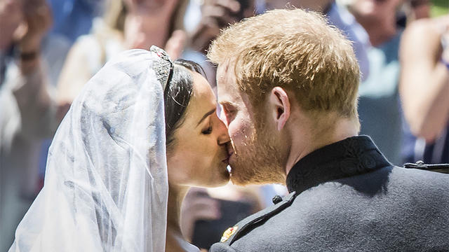 prince-harry-meghan-markle-royal-wedding-kiss.jpg 