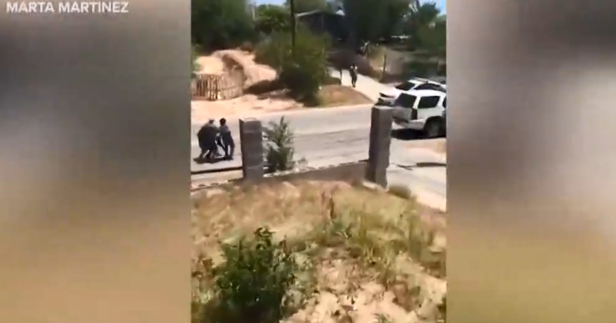 Border Patrol agent shoots, kills immigrant woman in Texas - CBS News