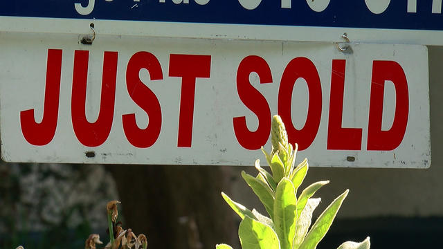 housing-sold-sign.jpg 