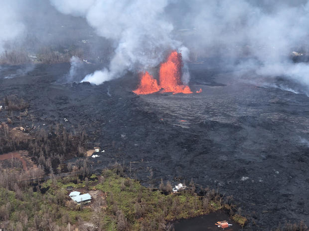 hawaii-volcano-usgs-fissure-8-may-28.jpg 
