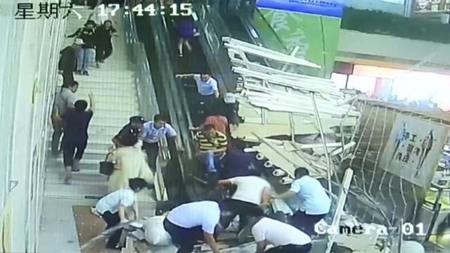 ceiling-collapse-in-china.jpg 