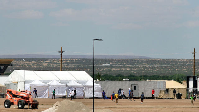 immigrant-tent-city-978855498.jpg 