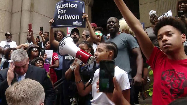 antwon-rose-protest-pittsburgh1.jpg 