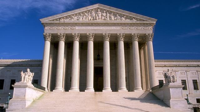 cbsn-fusion-supreme-court-rules-on-cell-phone-tracking-thumbnail-1596575-640x360.jpg 