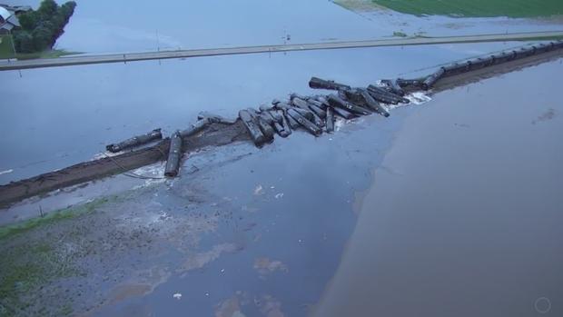 Iowa Oil Train Spill 