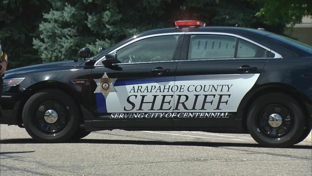 arapahoe-county-sheriff-patrol-car-badge-generic.jpg 