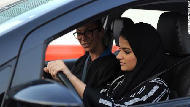 saudi-women-driving.jpg 
