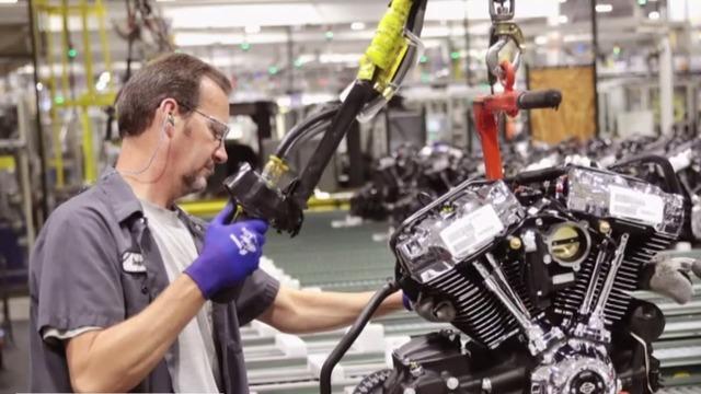 cbsn-fusion-harley-davidson-outsources-motorcycle-production-to-avoid-tariffs-thumbnail-1598386-640x360.jpg 
