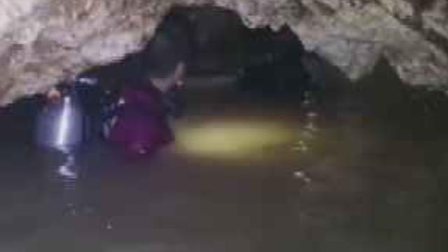 cbsn-fusion-thailand-cave-rescue-second-phase-underway-thumbnail-1607453-640x360.jpg 