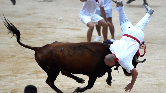 SPAIN-BULLFIGHTING-TOURISM-SANFERMIN-FESTIVAL-BULL RUN 