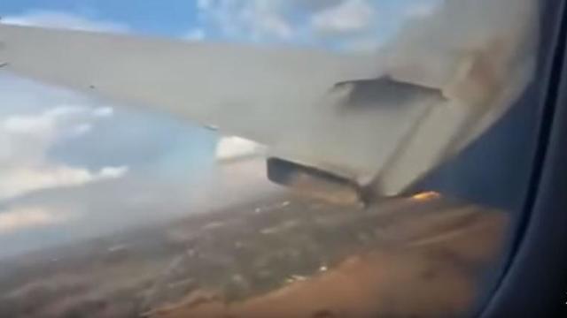 plane-wing-fire.jpg 