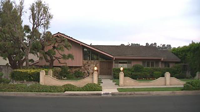 brady-bunch-house.jpg 