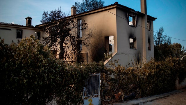 GREECE-EUROPE-FIRE-CINEMA-ANGELOPOULOS 