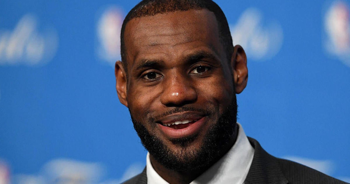 Trump insults LeBron James on Twitter - CBS News