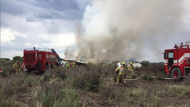 Airline reports plane accident in Durango, Mexico; 101 on board 
