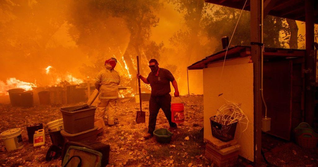 Mendocino Complex Fire Becomes California S Largest In History