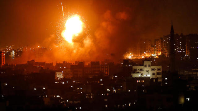 gaza-israel-airstrike-1013393788.jpg 