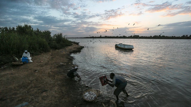 APTOPIX Mideast Sudan Nile Fishermen Photo Essay 