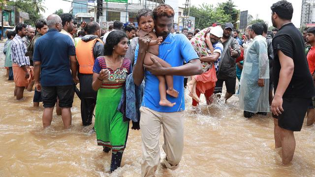 INDIA-WEATHER-FLOOD 