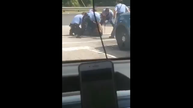 raleigh-police-beating-video-2018-08-17.png 