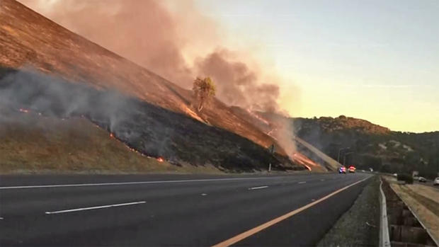 Brush Fire Burns Along Highway 4 in Martinez 