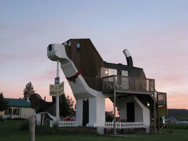 2. Dog Bark Park Inn, Idaho, US 