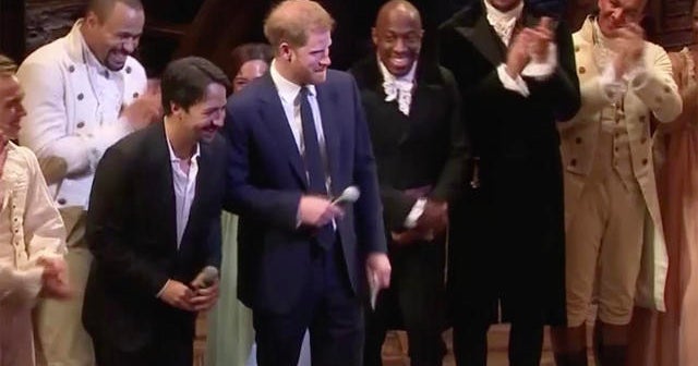 Prince Harry sings 