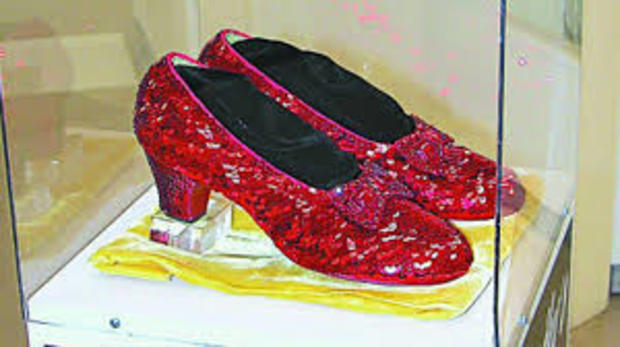 Dorothy\'s red slippers 