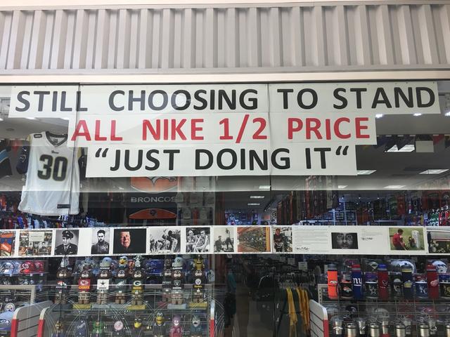 Realmente Masacre Bolsa Colorado Sports Store Owner Who Boycotted Nike Now Closing Up Shop - CBS  Colorado