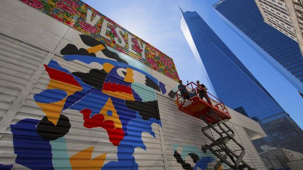 Graffiti rises at the World Trade Center site 