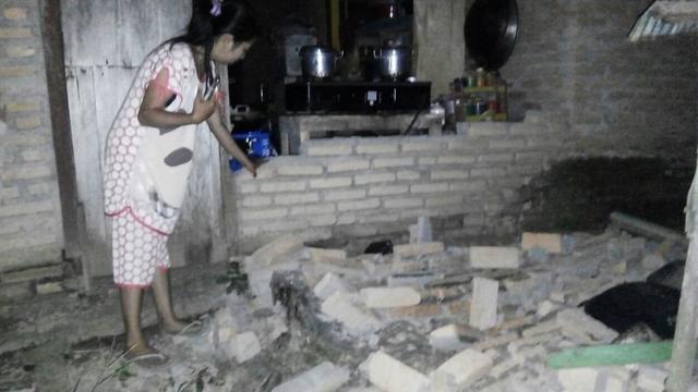 indonesia_earthquake_1042362442.jpg 