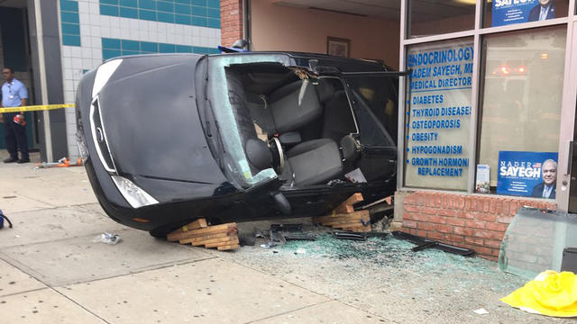 yonkers-car-into-building.jpg 