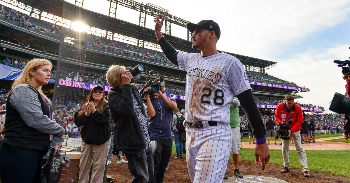 Blackmon hits for cycle, leads Rockies to tiebreaker 