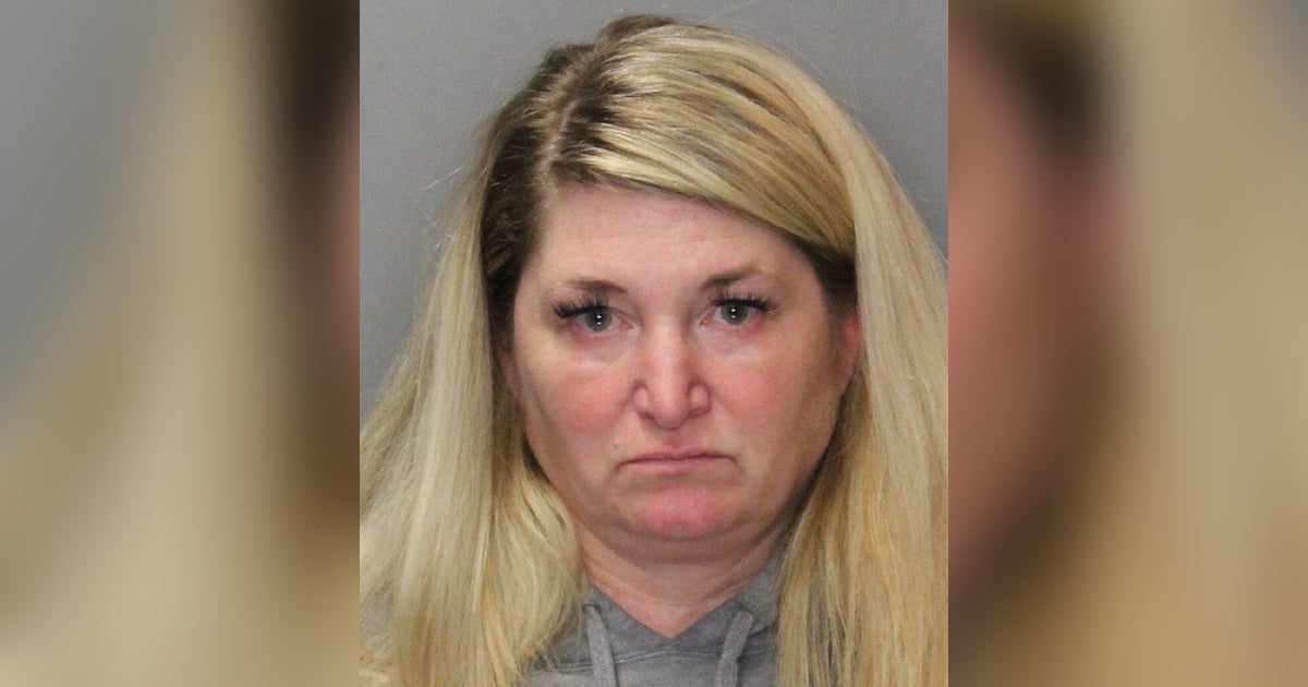 Police Elk Grove Staples Employee Suspected Of Stealing 13K From