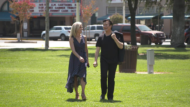 steve-perry-with-tracy-smith-hanford-california-620.jpg 