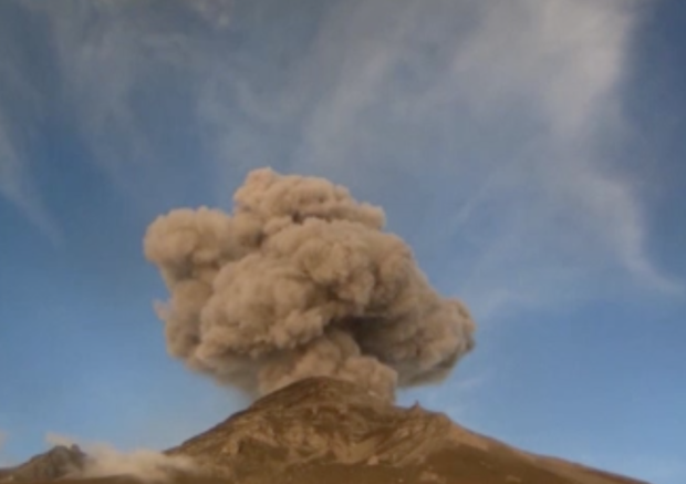 Popocatepetl volcano 