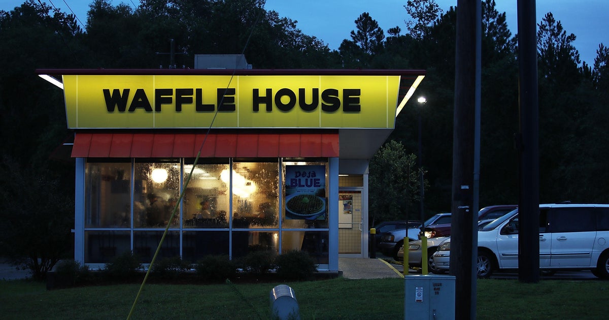 Waffle House cheats workers on pay, labor group says