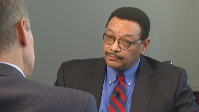 frank-gale-fraud-6pkg_frame_1412.jpg 