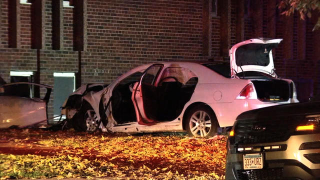 car-hits-brooklyn-center-church.jpg 