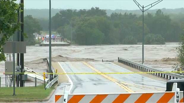 bridge over Llano River 1 