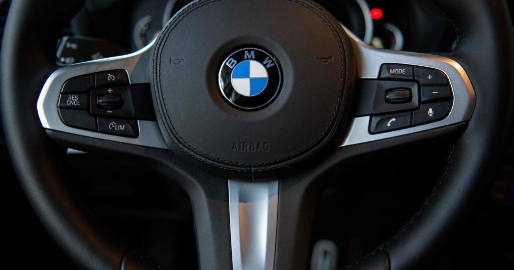 BMW Recalls 250,000 Cars, SUVs Over Faulty Backup Camera - CBS Los Angeles