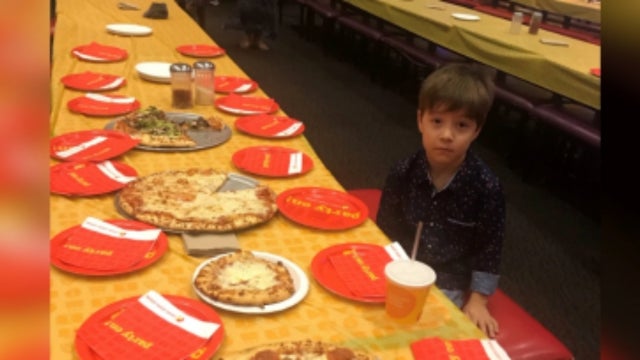 kid-pizza-party.jpg 