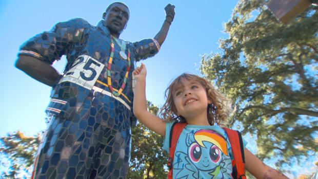 tommie-smith-statue-at-san-jose-state-620.jpg 