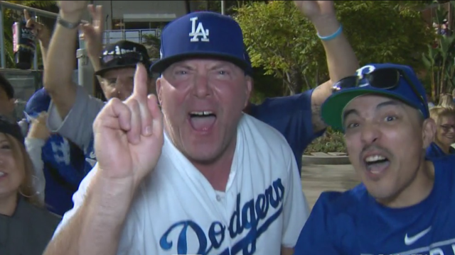 dodgers-fans1.png 