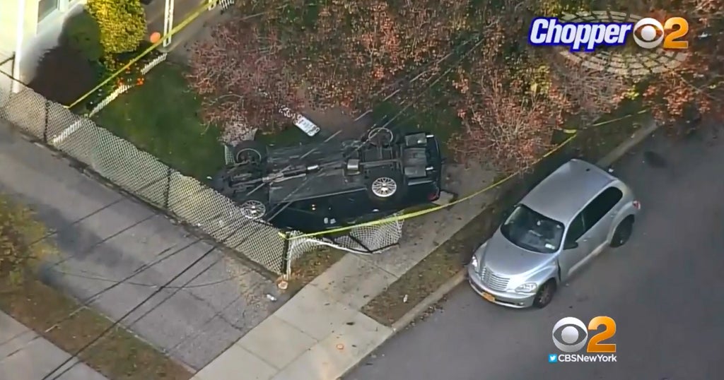 4 Teens Injured In 4Vehicle Crash On Long Island CBS New York