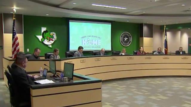 southlake-carroll-school-board.jpg 