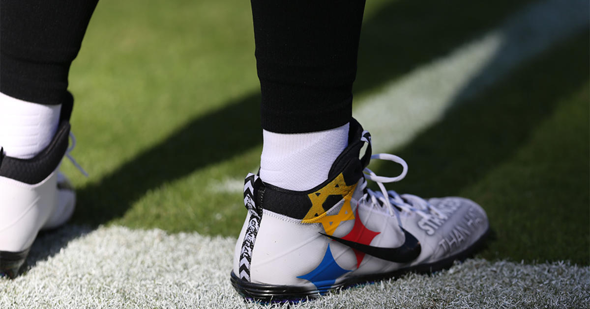 Ben Roethlisberger Wears 'Stronger Than Hate' Cleats After Synagogue  Shooting - CBS Pittsburgh