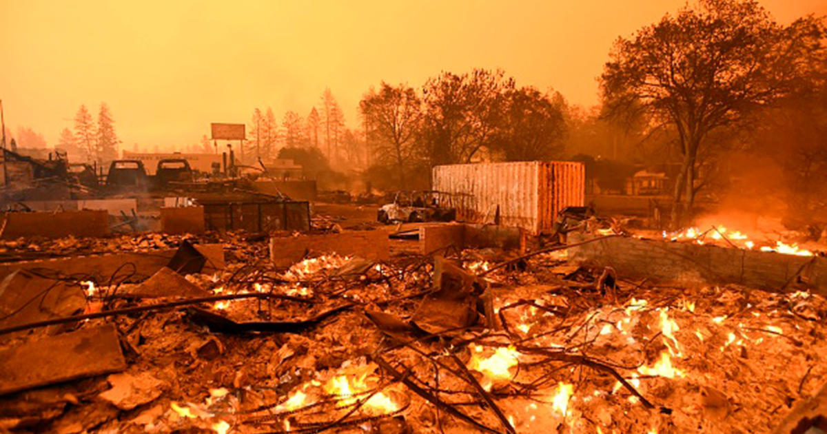 California wildfires create eerie scenes at A's, Giants games