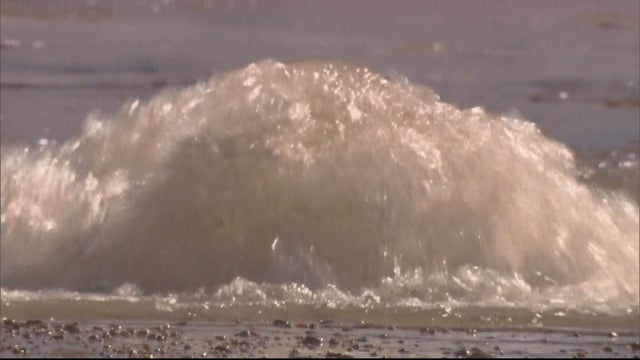 washington-water-main-break-12vo_frame_132.jpg 