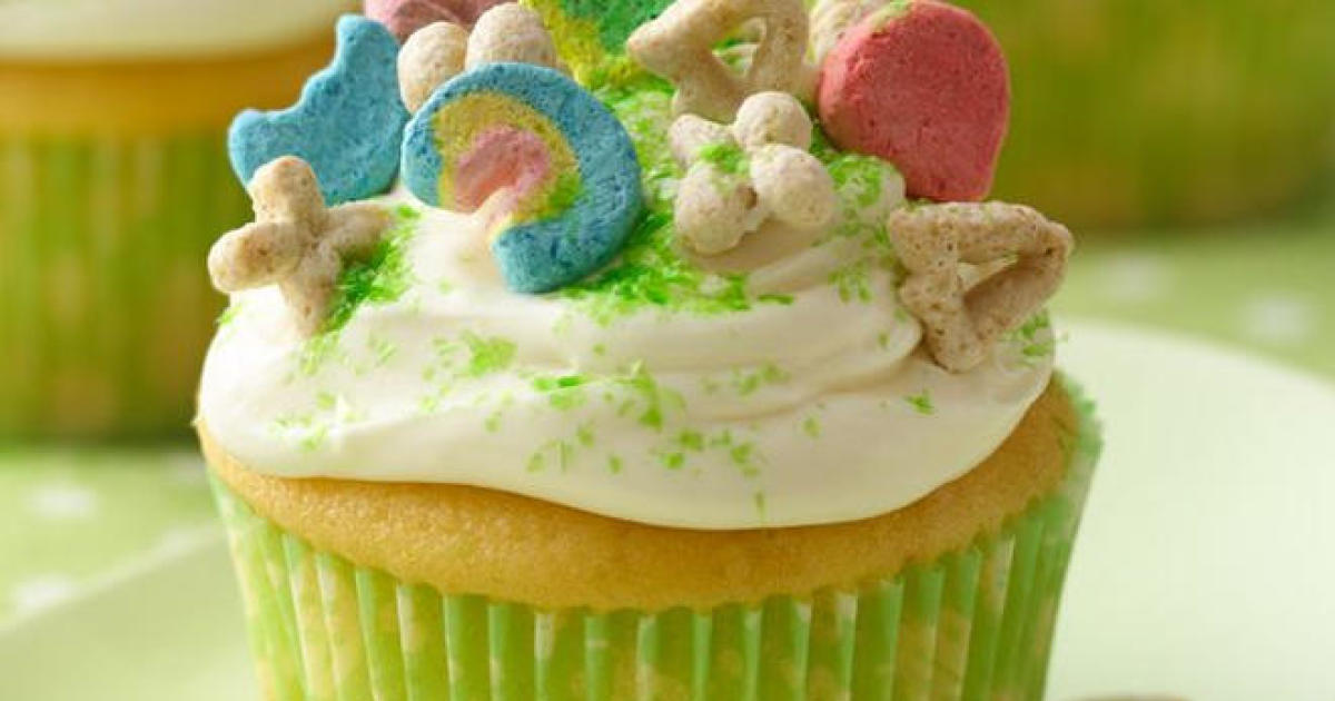 Domestic Charm: Cupcake Cake Pops